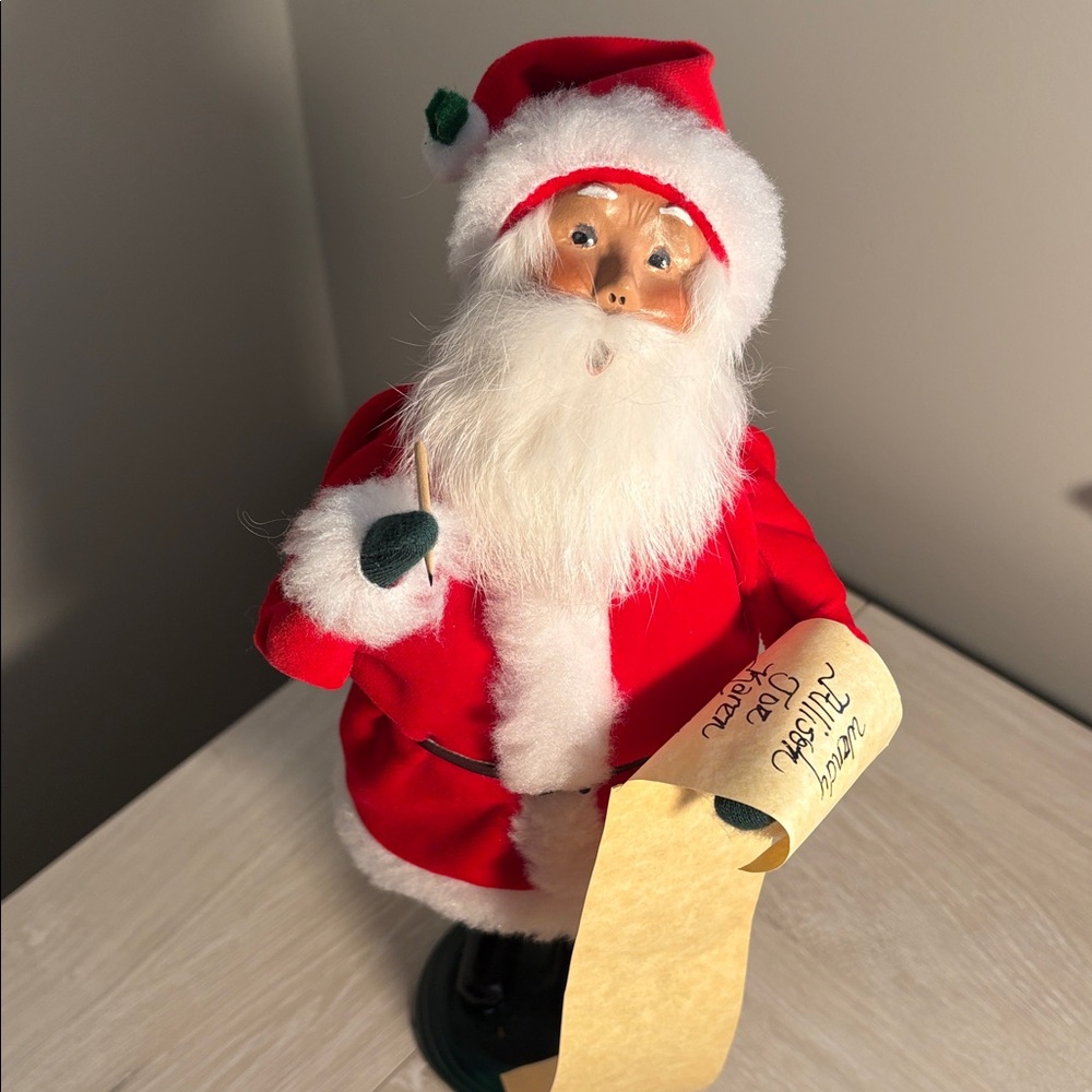 Byers Choice Carolers Santa Claus/Red Velvet Suit and List/Made for Talbots 2000 - Picture 2 of 9